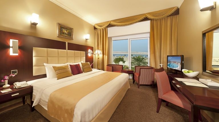 Ewa Hotel Dubaï Extérieur photo